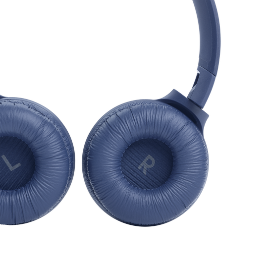JBL Tune 510BT - Blue - Wireless on-ear headphones - Detailshot 2 image number null